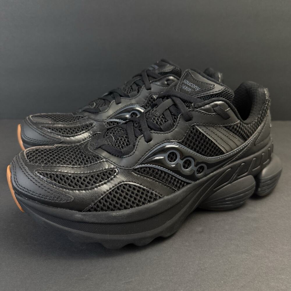Saucony Grid NXT Men’s 9.5 Triple Black Gum Running Shoes S70797-3